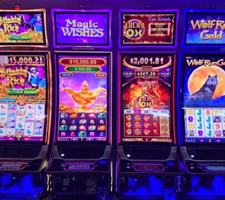 Circus (esball) slot game