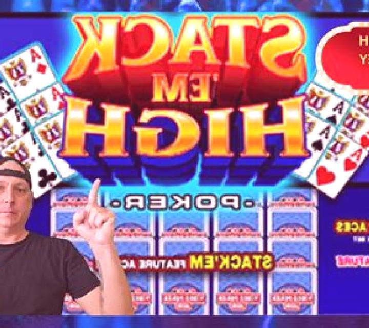 Double Clover Fire Christmas slot machine